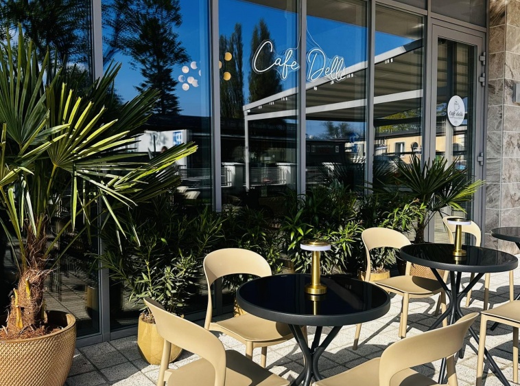 Cafe Delli - lodziarnia • kawiarnia • bistro • drink bar 