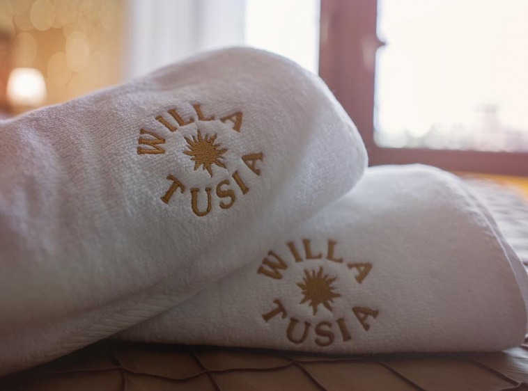 WILLA TUSIA ?v=1.0